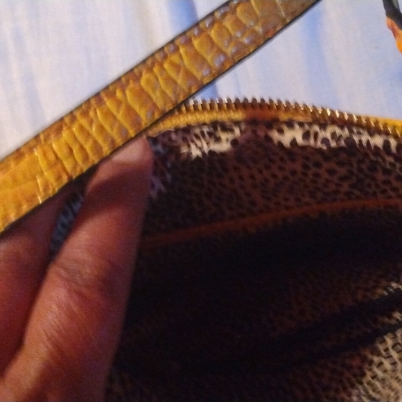 Purse - Picture 3 of 3